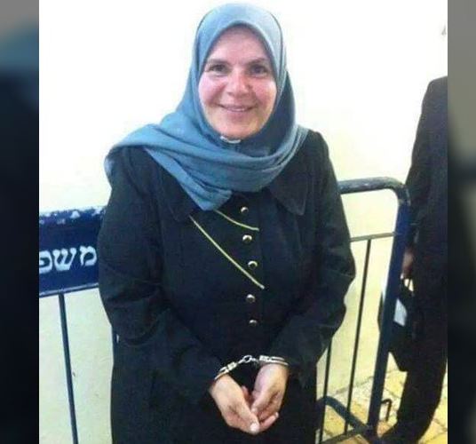 تمديد الحبس المنزلي للمقدسية سحر النتشة 3 شهور